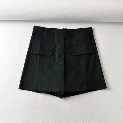 Κοντή γυναικεία φούστα-παντελόνι με κουμπιά και τσέπες
