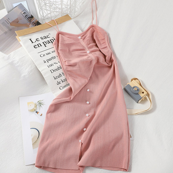 Μοντέρνο γυναικείο φόρεμα με λεπτά τιραντάκια και πέρλες