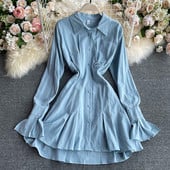 Naiste moodne kleidi tüüpi särk klassikalise krae ja nööpidega