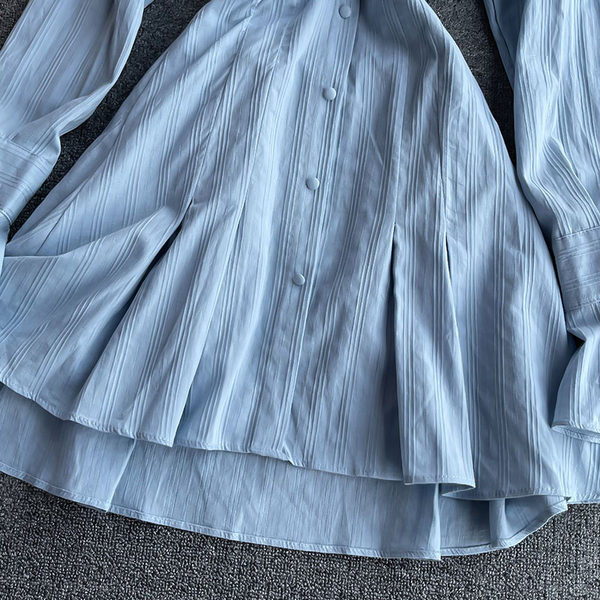 Naiste moodne kleidi tüüpi särk klassikalise krae ja nööpidega