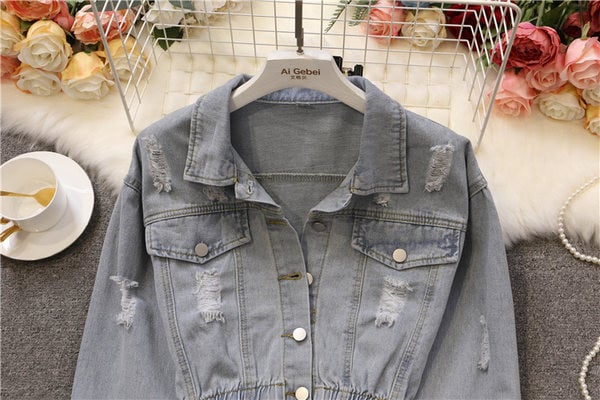 Дамско дънково яке с  копчета и класическа яка