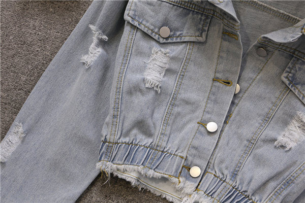 Дамско дънково яке с  копчета и класическа яка