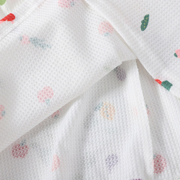 Rochie colorată de damă cu bretele subțiri în alb