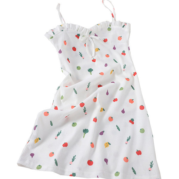 Rochie colorată de damă cu bretele subțiri în alb