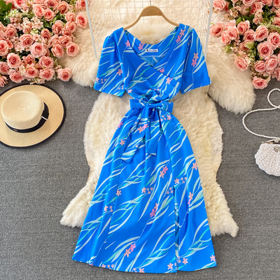 Naiste moodne kleit vöökohal roosa