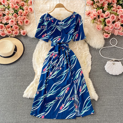 Naiste moodne kleit vöökohal roosa