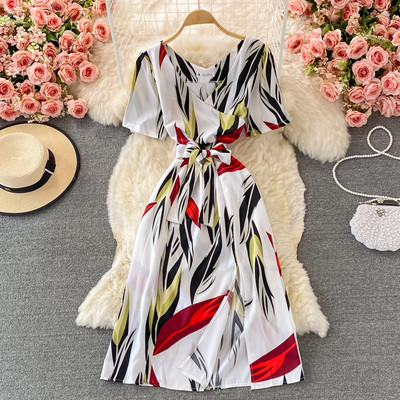 Naiste moodne kleit vöökohal roosa