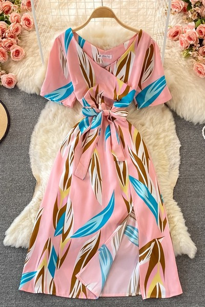 Naiste moodne kleit vöökohal roosa