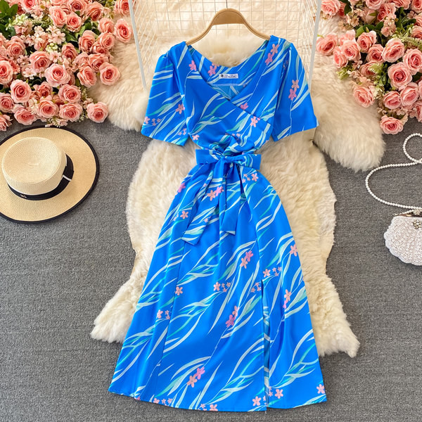 Naiste moodne kleit vöökohal roosa