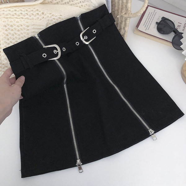 Naiste seelik kõrge vöökoha ja pandlaga