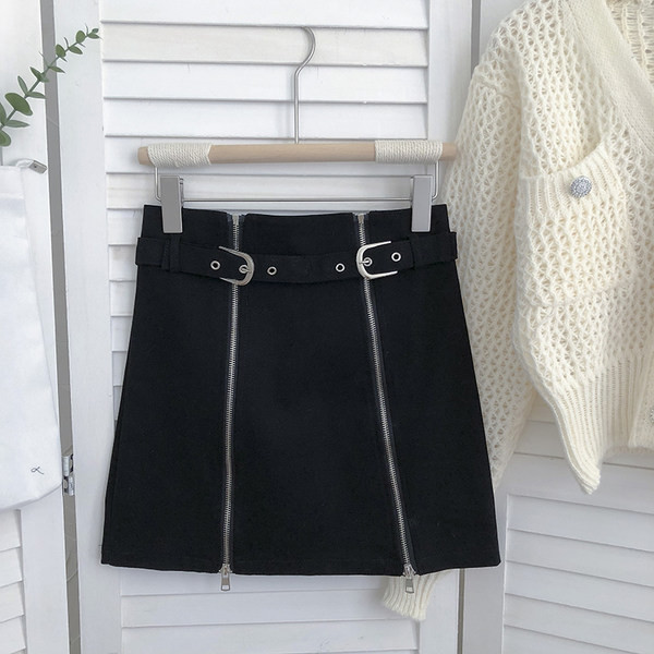 Naiste seelik kõrge vöökoha ja pandlaga