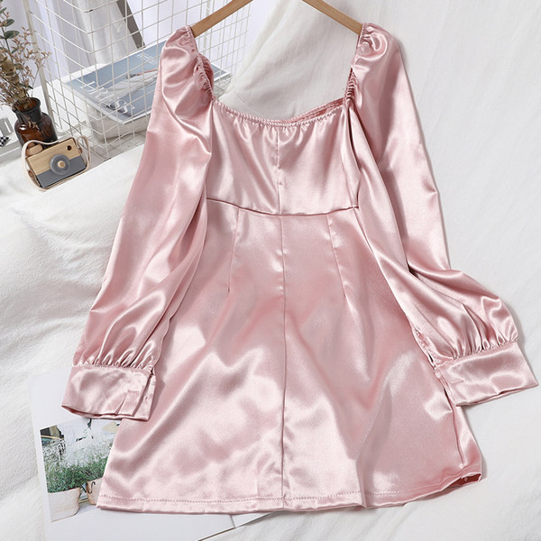 Uue mudeli naiste satiinist asümmeetriline pikkade varrukatega kleit