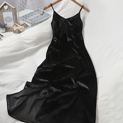 Νέο μοντέλο γυναικείο φόρεμα με λεπτές βελούδινες τιράντες