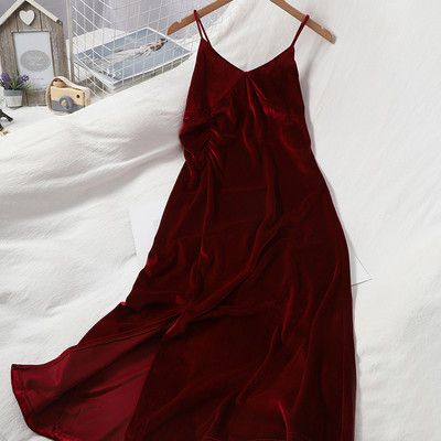 Νέο μοντέλο γυναικείο φόρεμα με λεπτές βελούδινες τιράντες