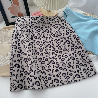 Naiste vabaaja seelik leopardimustriga – kõrge vöökoht