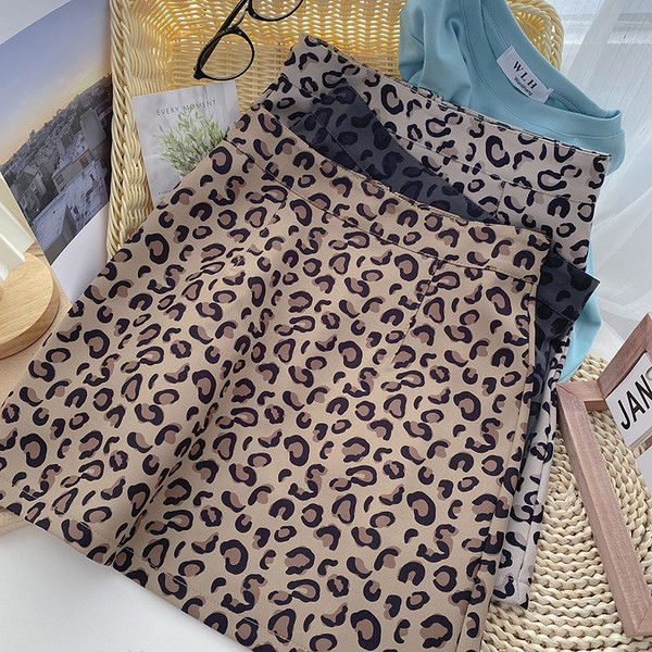 Naiste vabaaja seelik leopardimustriga – kõrge vöökoht