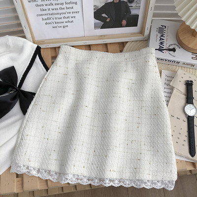 Γυναικεία φούστα και δαντέλα σε γραμμή Α