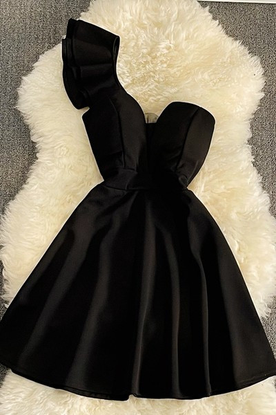 Stiilne ühe rihmaga naiste kleit must-valge