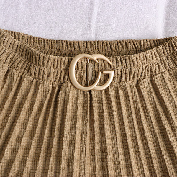 Metallist kaunistusega plisseeritud naiste seelik