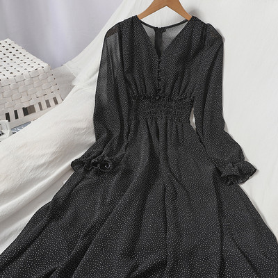 Uut mudelit naiste sügiskleit pikkade varrukate ja spitsikaelusega