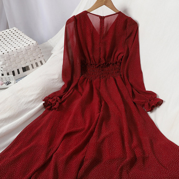 Uut mudelit naiste sügiskleit pikkade varrukate ja spitsikaelusega