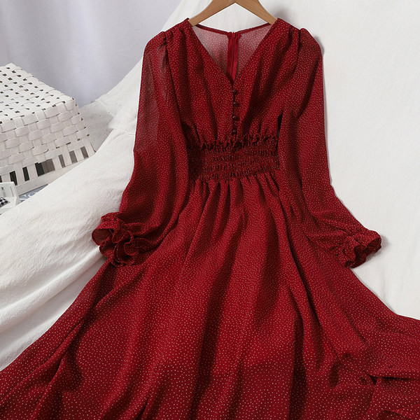 Uut mudelit naiste sügiskleit pikkade varrukate ja spitsikaelusega