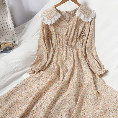 Μοντέρνο γυναικείο φόρεμα με ντεκολτέ spitz - κομμένο μοντέλο