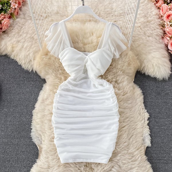 Naiste moodne mitmes värvitoonis kandilise kaelusega kleit