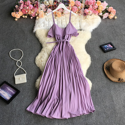 Κομψό μακρύ φόρεμα με ζώνη και τιράντες