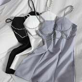 Moodne naiste lühike kivikeste ja õhukeste rihmadega kleit