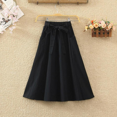 Μοντέλο casual γυναικείας φούστας με ζώνη