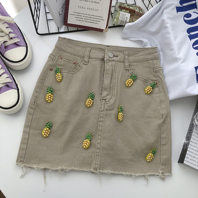 Γυναικεία τζιν φούστα με τρισδιάστατο στοιχείο - ψηλή μέση