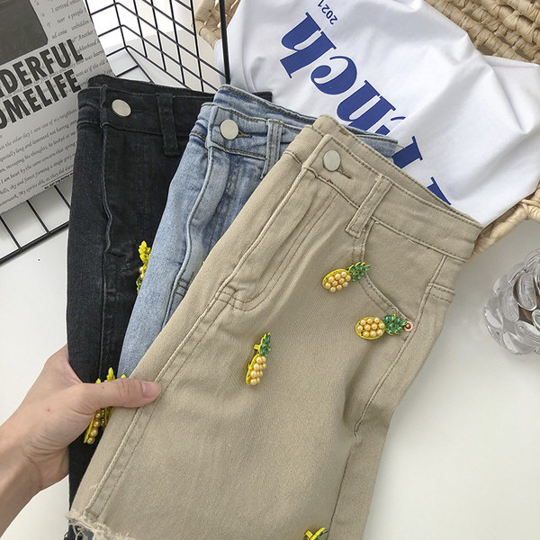 Γυναικεία τζιν φούστα με τρισδιάστατο στοιχείο - ψηλή μέση