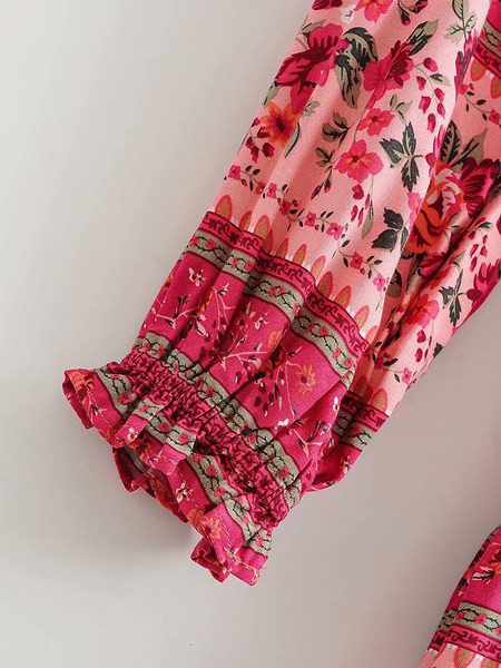 Κοντό φόρεμα με λουλουδάτο μοτίβο με ελαστική μέση