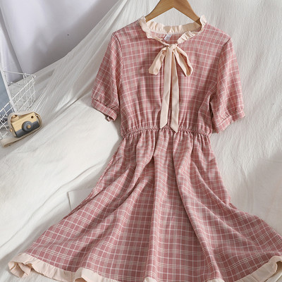 Γυναικείο καρό φόρεμα με οβάλ λαιμόκοψη και κορδόνια