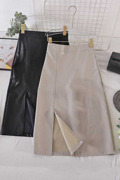 Kunstnahast naiste pikk lõhikuga seelik