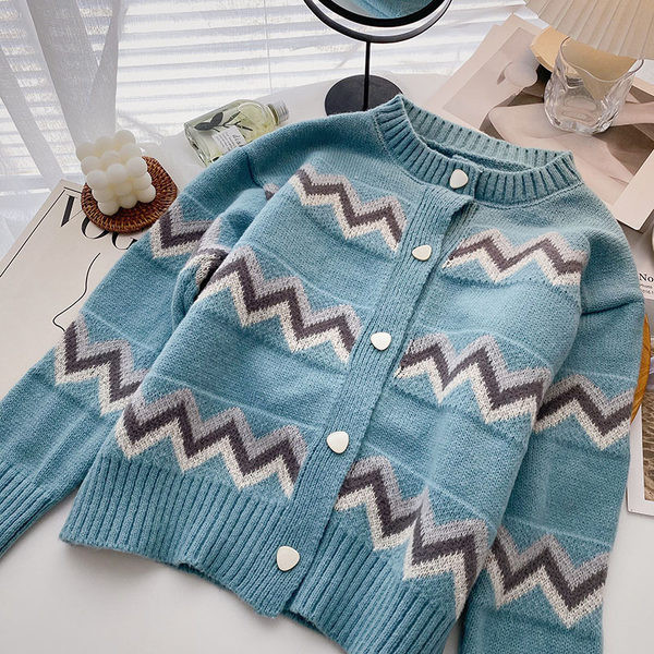 Naiste vabaaja vest-retro stiilis