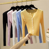 Naiste vabaaja nööpide ja pikkade varrukatega kardigan