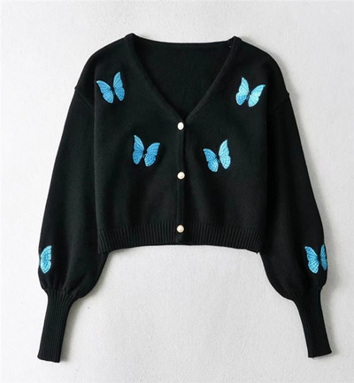 Къса дамска жилетка с бродирани цветя