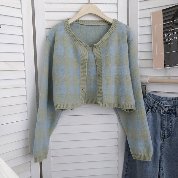 Ruuduline naiste nööpidega vest - lühike mudel