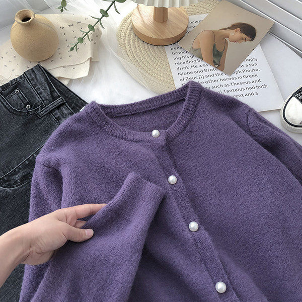 Γυναικεία ζακέτα με κουμπιά και μακριά μανίκια