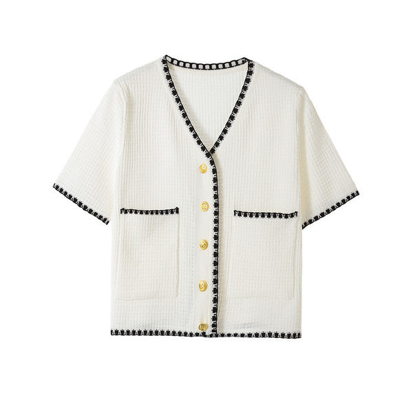 Női kardigán rövid ujjal és gombokkal, mindennapi használatra