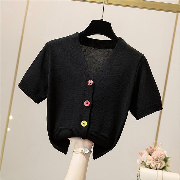 Sieviešu jaka ar īsām piedurknēm un krāsainām pogām