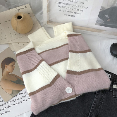 Γυναικεία ριγέ ζακέτα με V-λαιμόκοψη