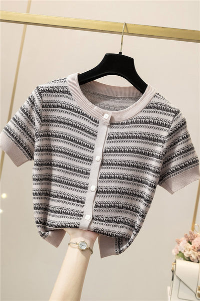 Modern női mellény rövid ujjal és ovális nyakkivágással