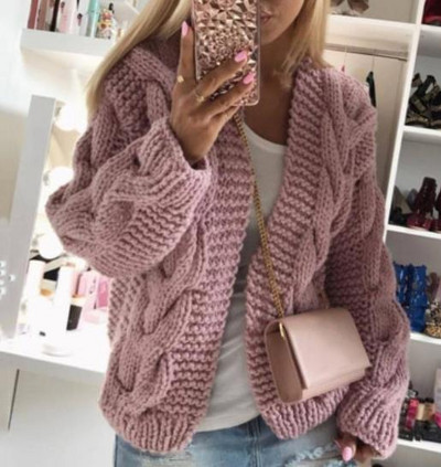 Χοντρή πλεκτή ζακέτα χωρίς στερέωση