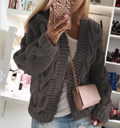 Χοντρή πλεκτή ζακέτα χωρίς στερέωση