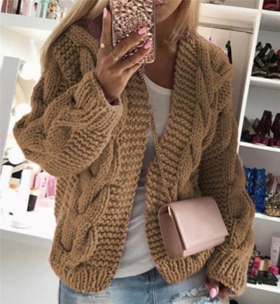 Χοντρή πλεκτή ζακέτα χωρίς στερέωση