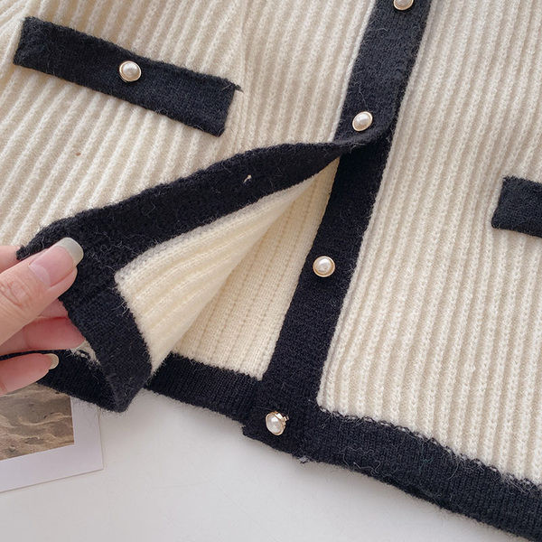 Ümara kaelusega-retro stiilis naiste kampsun