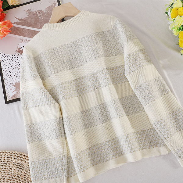 Γυναικεία πλεκτή ζακέτα κατάλληλη για το φθινόπωρο και το χειμώνα